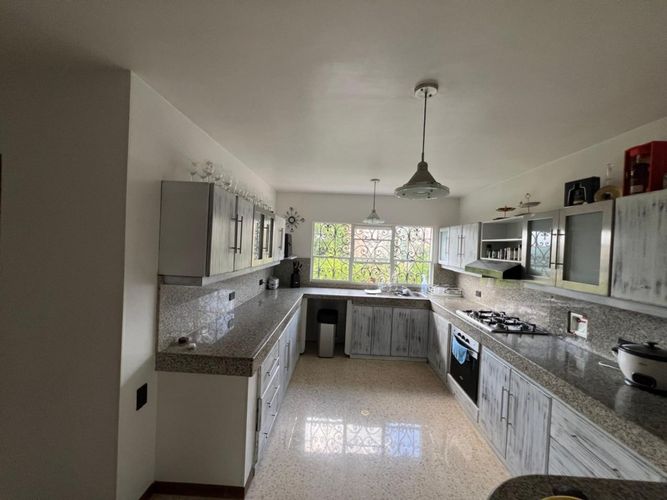 Casa en Arriendo en El Poblado, Medellín - Miniatura 4