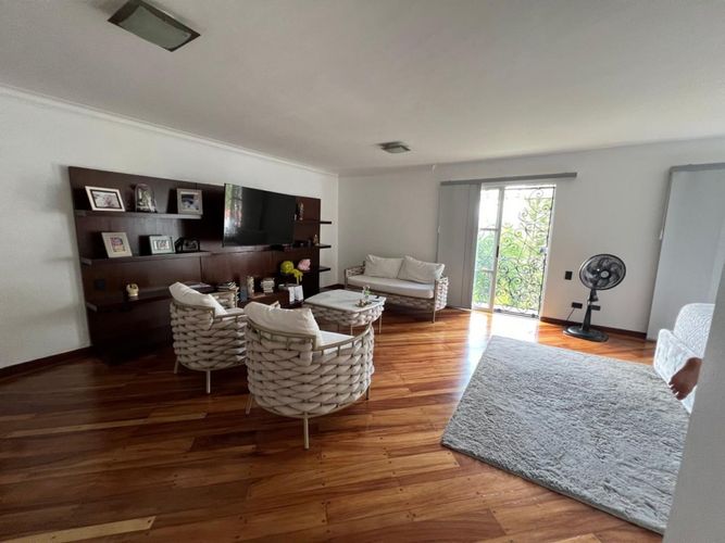 Casa en Arriendo en El Poblado, Medellín - Miniatura 5
