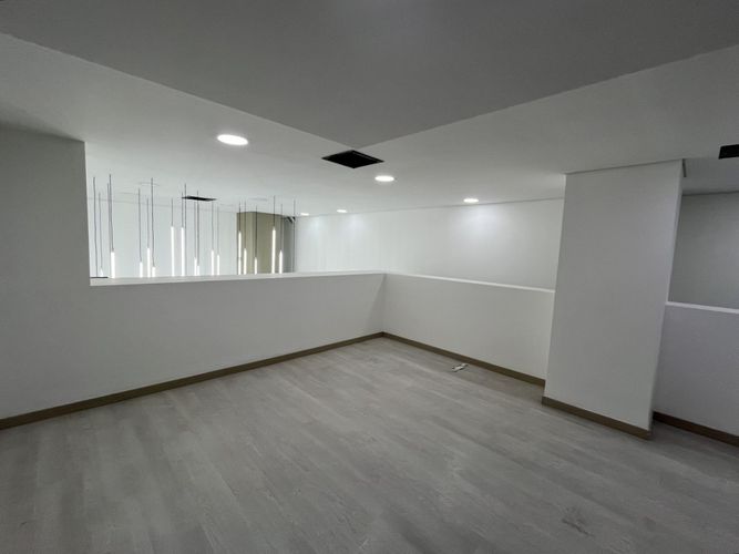 Local en  Arriendo en El Poblado, Medellín - Miniatura 5