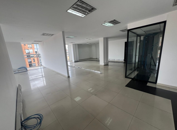 Edificio en arriendo en Chico norte, Bogotá - Miniatura 4