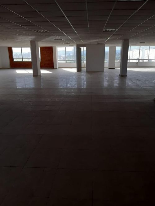 Edificio en arriendo en Siberia, Cota - Miniatura 6