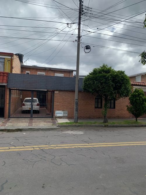 Casa en Venta en La esmeralda, Bogotá - Miniatura 2