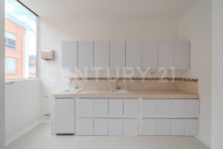 Oficina en Arriendo en Bella suiza, Bogotá - Miniatura 8