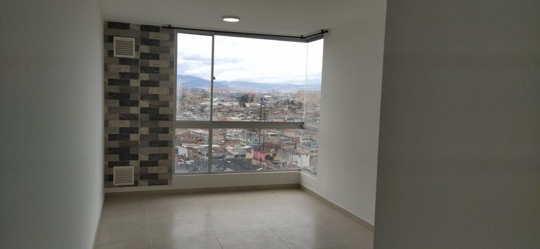 Apartamento en  Arriendo en Fontibon, Bogotá - Miniatura 2