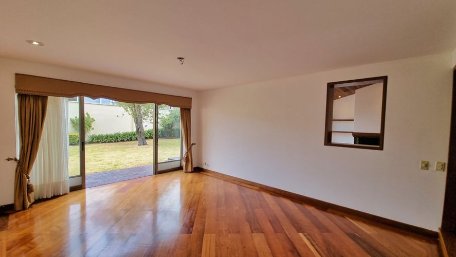 Oficina en  Arriendo en Santa barbara alta, Bogotá - Miniatura 4