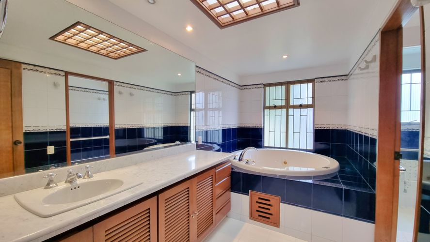 Oficina en  Arriendo en Santa barbara alta, Bogotá - Miniatura 8