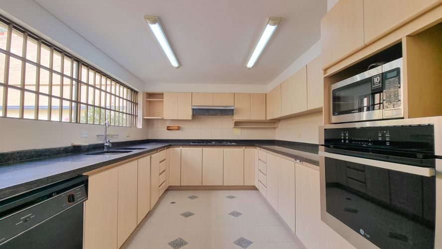 Oficina en  Arriendo en Santa barbara alta, Bogotá - Miniatura 12