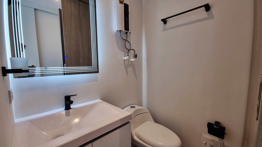 Apartaestudio en  Venta en Chico norte, Bogotá - Miniatura 2