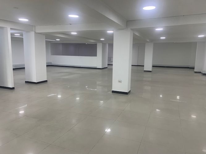 Edificio en arriendo en Normandia, Bogotá - Miniatura 3