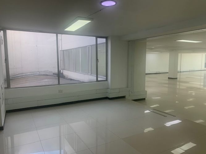 Edificio en arriendo en Normandia, Bogotá - Miniatura 6
