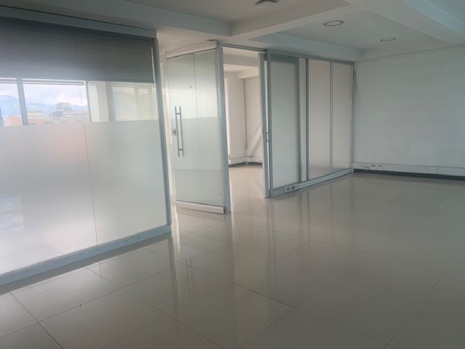 Edificio en arriendo en Normandia, Bogotá - Miniatura 24