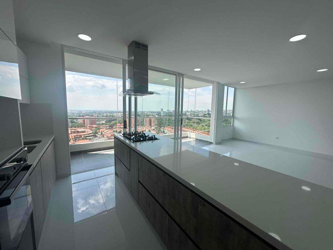 Apartamento en Venta en Ciudad jardin, Cali - Imagen 1