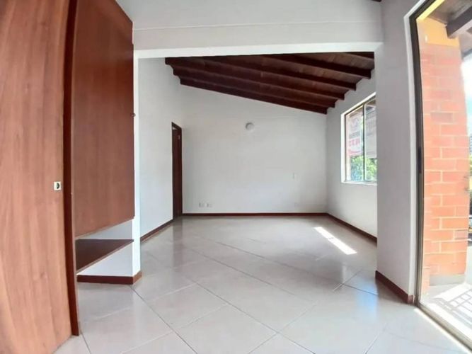 Casa en Arriendo en Las antillas, Envigado - Miniatura 3