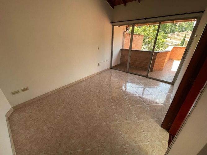 Casa en Arriendo en Suramérica, La estrella - Miniatura 2