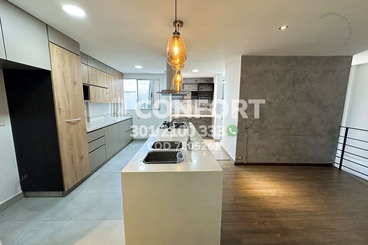 Casa en Arriendo en Altos del poblado, Medellín - Miniatura 4