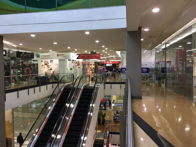 Local en  Arriendo en Medellín - Miniatura 3
