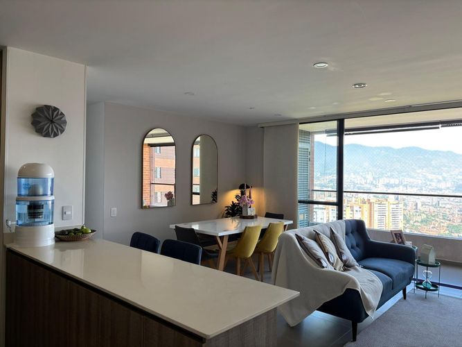 Apartamento en Venta en Loma del Escobero, Envigado - Imagen 1