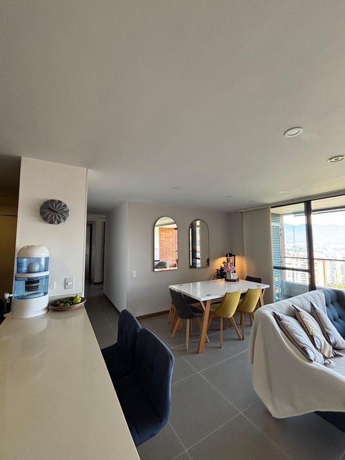 Apartamento en Venta en Loma del Escobero, Envigado - Miniatura 6