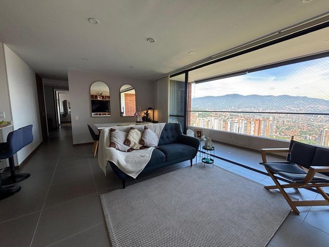 Apartamento en Venta en Loma del Escobero, Envigado - Miniatura 8