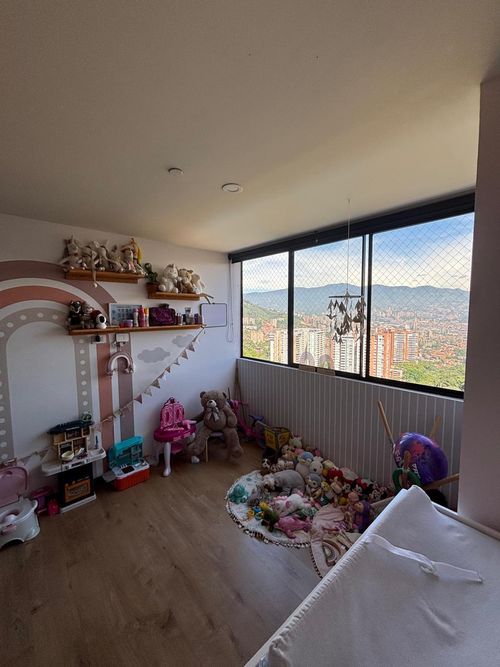 Apartamento en Venta en Loma del Escobero, Envigado - Miniatura 19