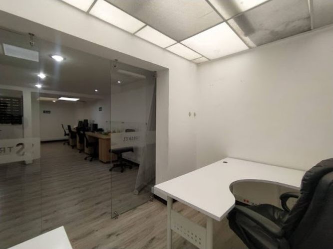Oficina en Arriendo en Santa Barbara, Bogotá - Miniatura 4