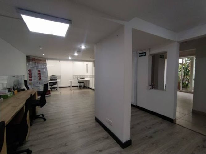 Oficina en Arriendo en Santa Barbara, Bogotá - Miniatura 7