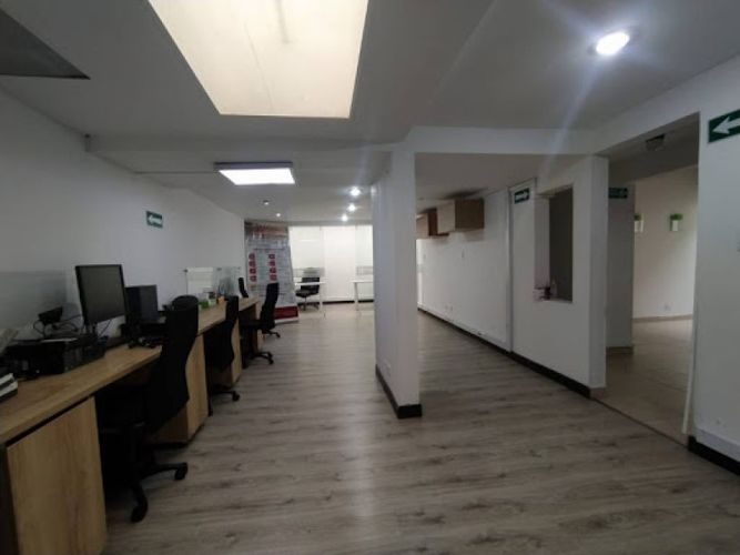 Oficina en Arriendo en Santa Barbara, Bogotá - Miniatura 9