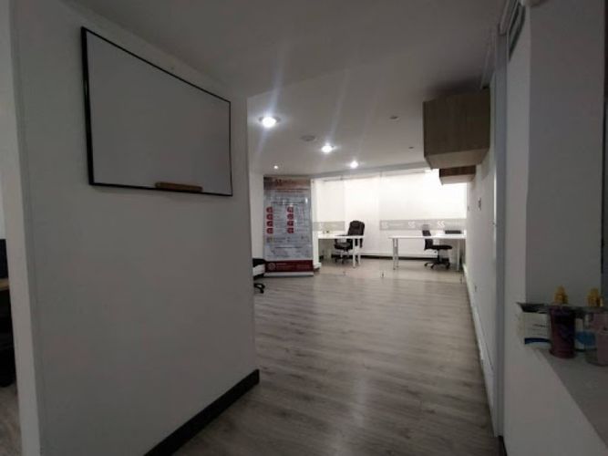 Oficina en Arriendo en Santa Barbara, Bogotá - Miniatura 10