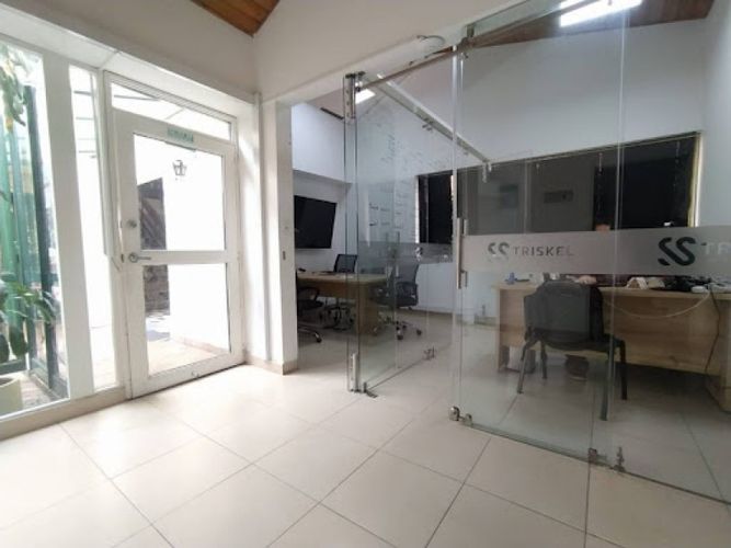 Oficina en Arriendo en Santa Barbara, Bogotá - Miniatura 16