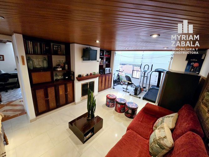 Apartamento en  Venta en Cedritos, Bogotá - Miniatura 3