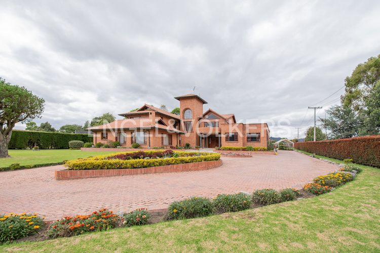Casa en arriendo en Pueblo viejo, Cota - Imagen 1
