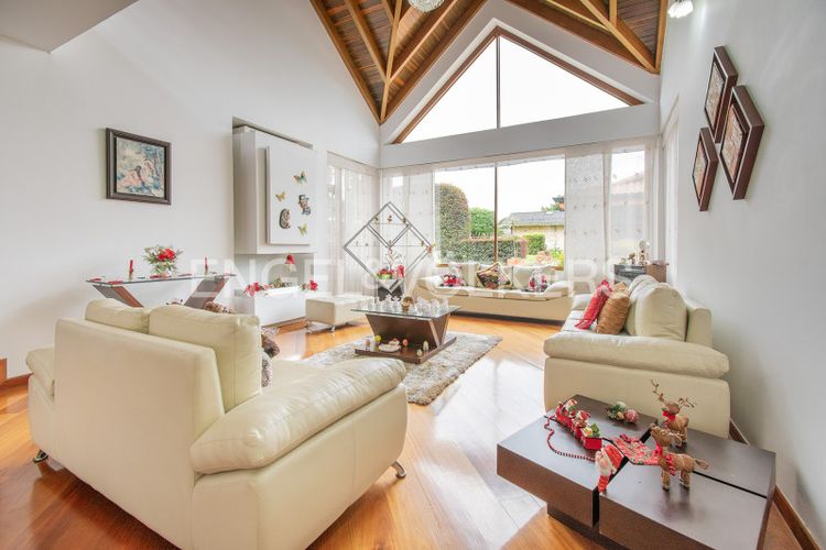 Casa en arriendo en Pueblo viejo, Cota - Miniatura 3