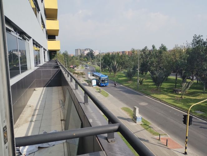 Oficina en  Arriendo en Fontibon, Bogotá - Imagen 1