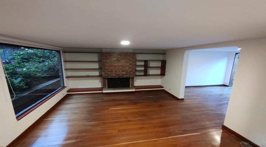 Casa en  Venta en Santa Barbara, Bogotá - Miniatura 3