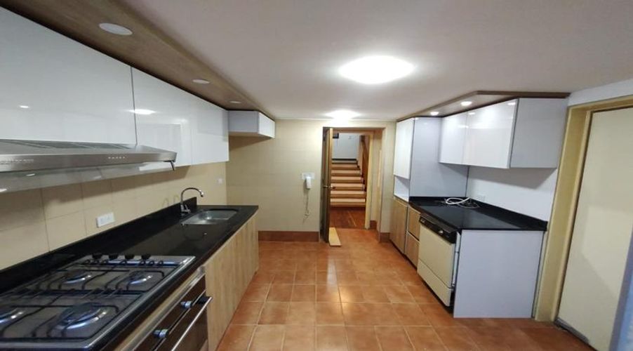 Casa en  Venta en Santa Barbara, Bogotá - Miniatura 9