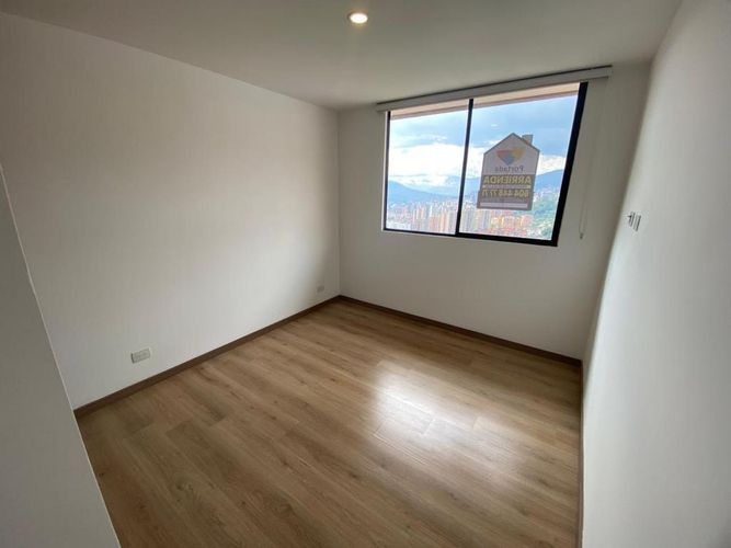 Apartamento en Arriendo en Loma del Escobero, Envigado - Miniatura 4