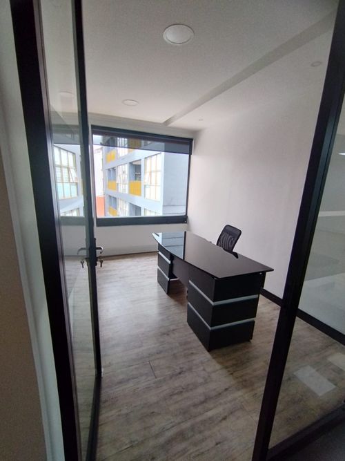 Oficina en  Arriendo en Chapinero, Bogotá - Miniatura 3