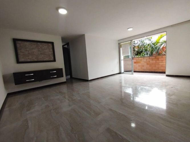 Apartamento en Arriendo en Calasanz, Medellín - Miniatura 2