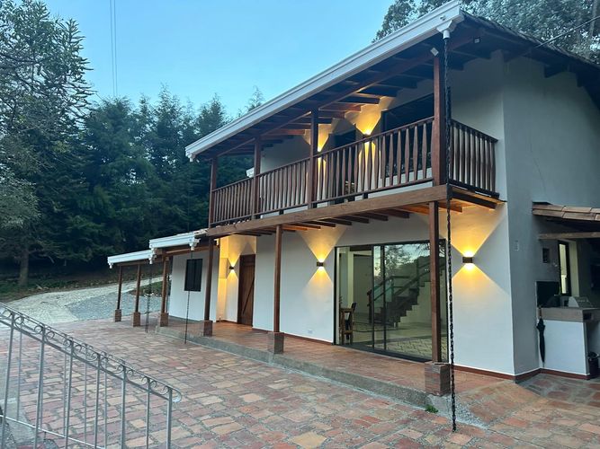 Finca en Arriendo en Santa Elena, Medellín - Miniatura 2