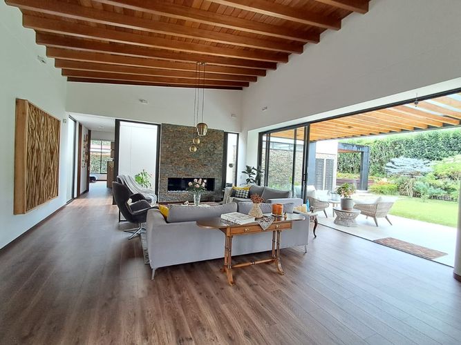Casa en Arriendo en Llano Grande, Rionegro - Miniatura 2