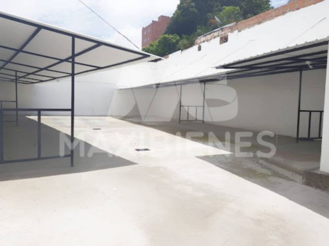 Parqueadero en Arriendo en La floresta, Medellín - Miniatura 5