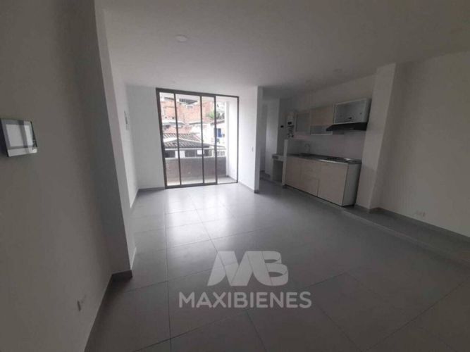 Apartaestudio en Arriendo en Boston, Medellín - Miniatura 2