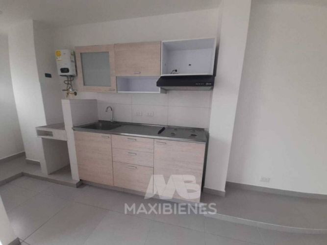 Apartaestudio en Arriendo en Boston, Medellín - Miniatura 3