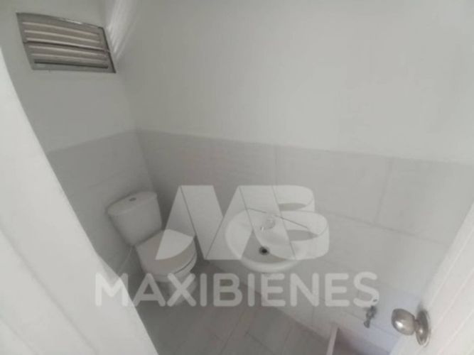 Local en Arriendo en La Almeria, Medellín - Miniatura 2
