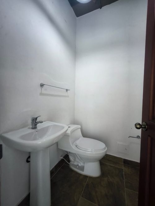Oficina en Arriendo en Chico norte, Bogotá - Miniatura 11