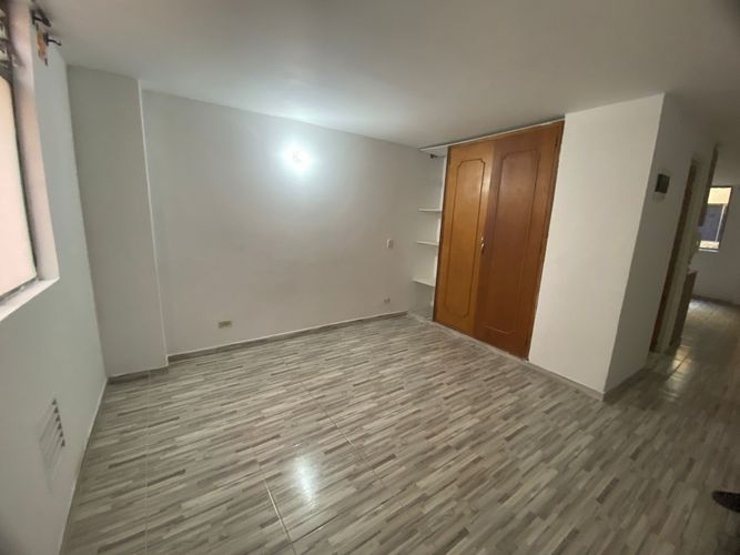 Apartaestudio en Arriendo en Barrio Cristóbal, Medellín - Miniatura 3