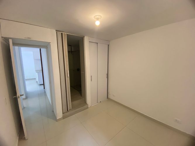Apartaestudio en Arriendo en Barrio Cristóbal, Medellín - Miniatura 6