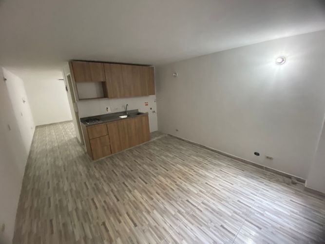 Apartaestudio en Arriendo en Barrio Cristóbal, Medellín - Miniatura 11