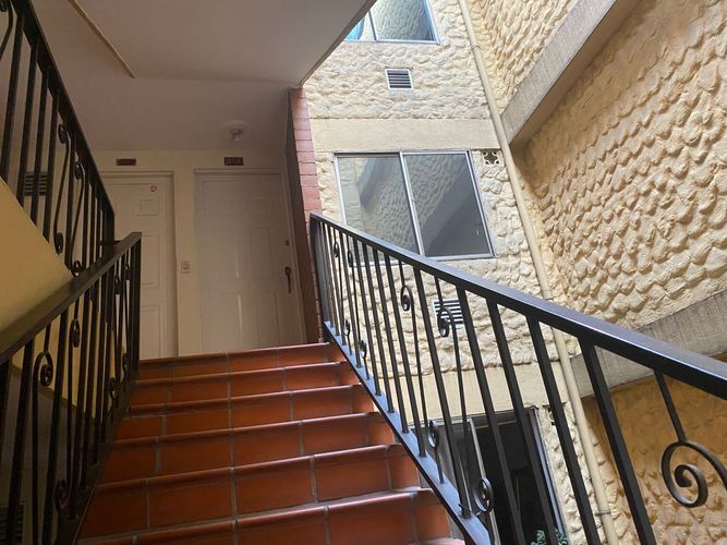Apartaestudio en Arriendo en Barrio Cristóbal, Medellín - Miniatura 13