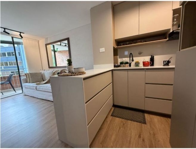 Apartaestudio en Venta en El Poblado, Medellín - Miniatura 2